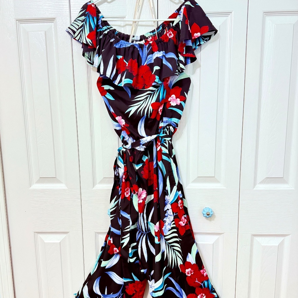 🌴 Tommy Bahama Floral Off-Shoulder Jumpsuit – Size M